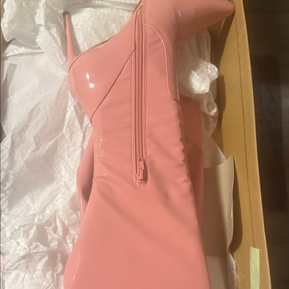 Steve Madden - Picture 6 of 8